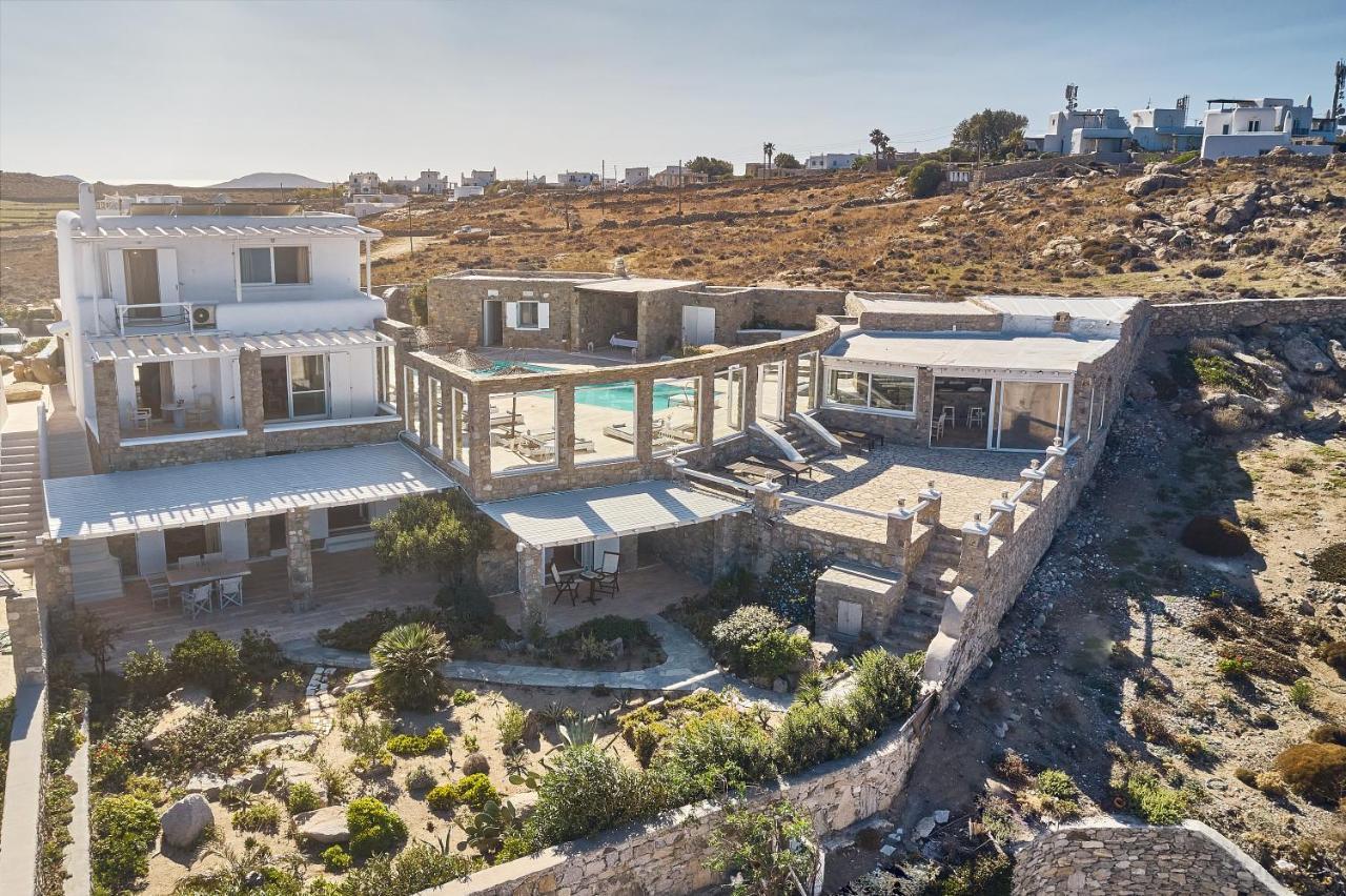 Villa Petrolefko Ornos  Exteriör bild