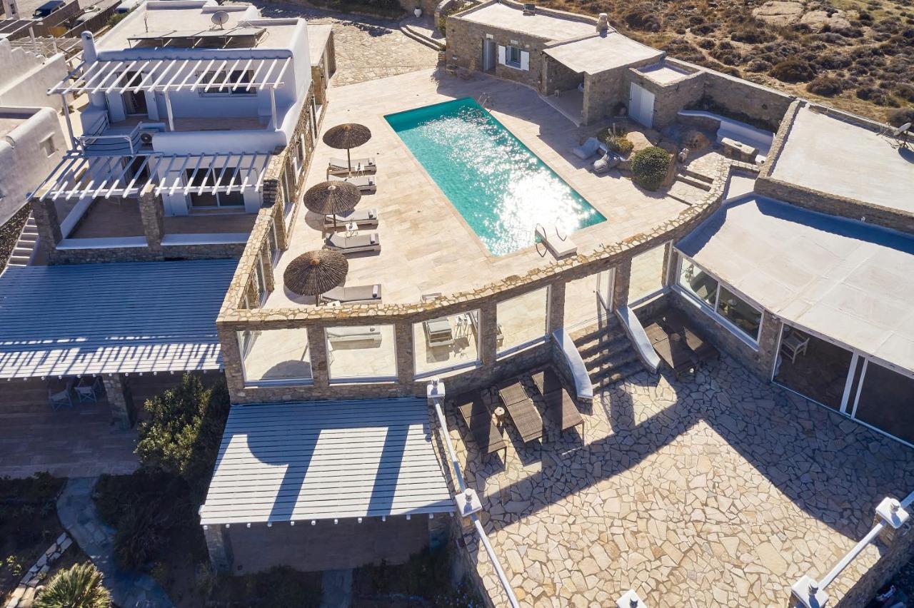 Villa Petrolefko Ornos  Exteriör bild