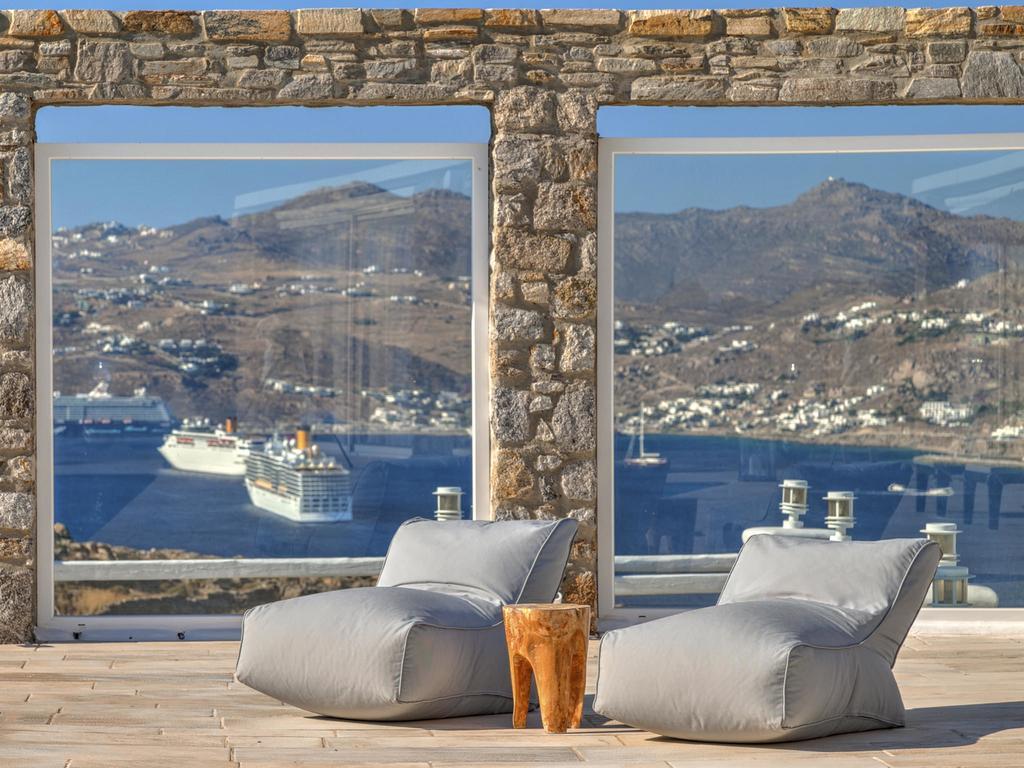 Villa Petrolefko Ornos  Rum bild